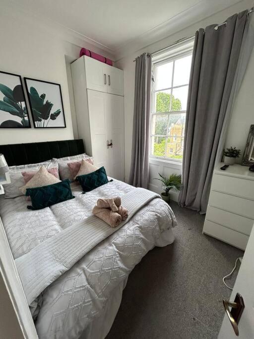 One Bedroom Flat In The Heart Of Islington Λονδίνο Εξωτερικό φωτογραφία